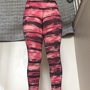 ✅ Pink Athletic Leggings